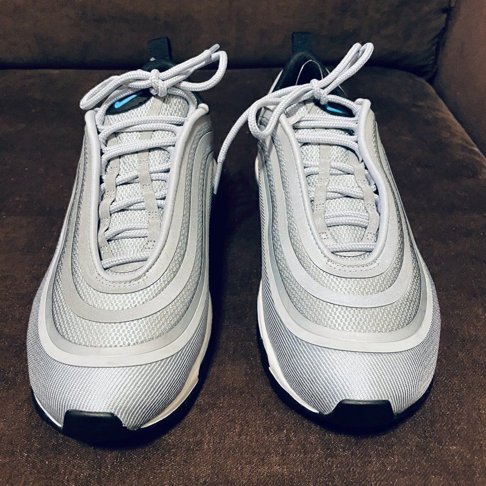 Mint Condition NIKE AIR MAX 97 Silver Bullet 9 US - Picture 13 of 16